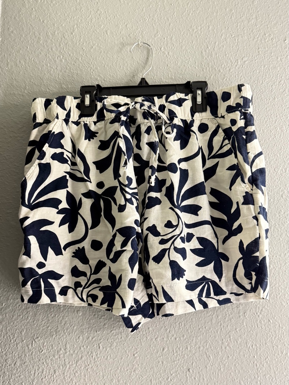 Time and Tru Navy and White Floral Drawstring Shorts
